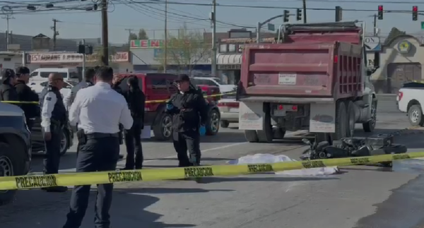 Muere motociclista en Choque; impactó contra un dompe