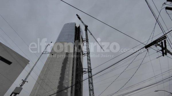 Tras varios días internado, fallece trabajador que cayó de andamio colgante en la Torre Centinela