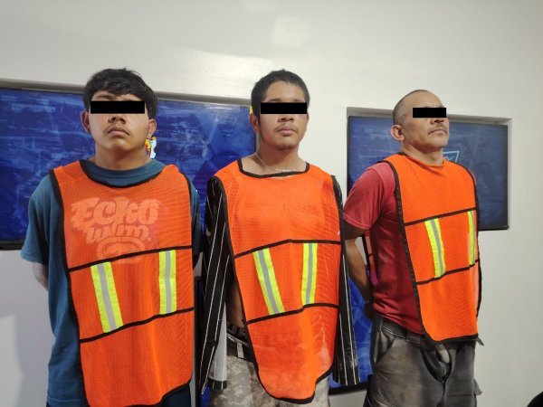 Caen tres hombres y una menor con armas y droga en Águilas de Zaragoza