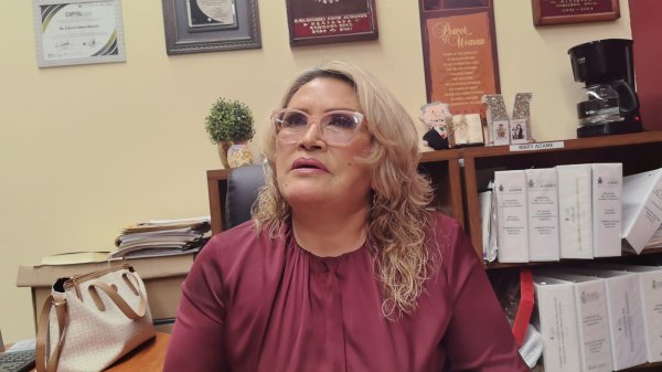 Atribuyen deuda fiscal a irregularidades previas y acusan que gobernadora se adjudica trámite ya establecido