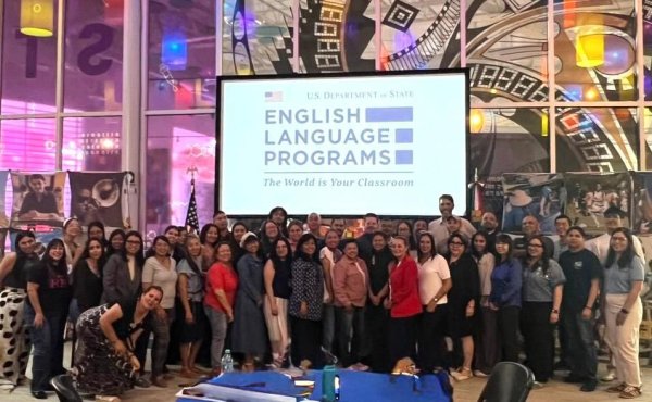 Reconocen a docentes juarenses tras capacitación en enseñanza del inglés