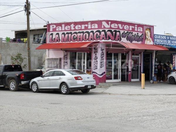 Sujetos se hacen pasar por clientes para después asaltar