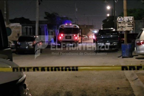 Camión de Transporte de Personal al parecer involucrado en un homicidio