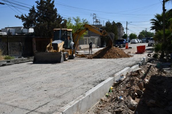 Lleva pavimentación de la calle Gaviota avance del 60%