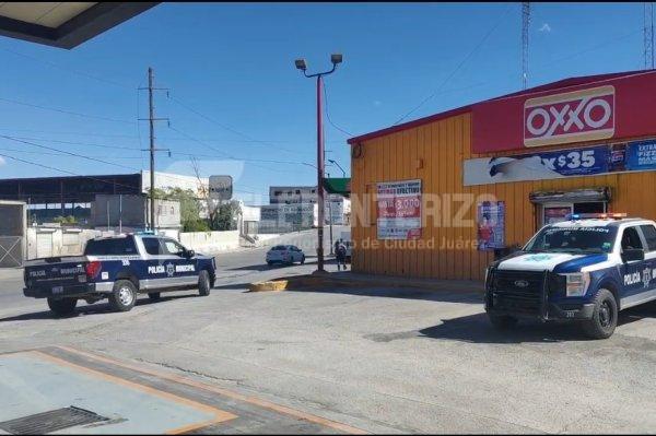 Sujeto con arma blanca asalta tienda de conveniencia