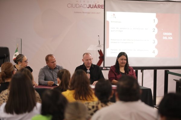 Reconocen a dependencias municipales por cumplir al 100% en transparencia por segundo año consecutivo