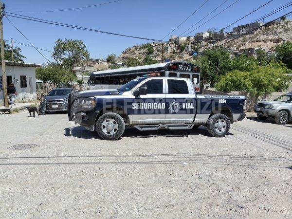 Choque entre rutera y carro deja tres personas lesionadas
