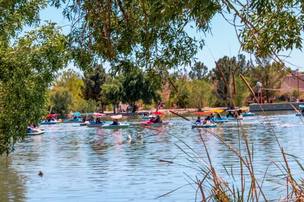 Ciudad Juárez despierta con sol intenso y ambiente de calor