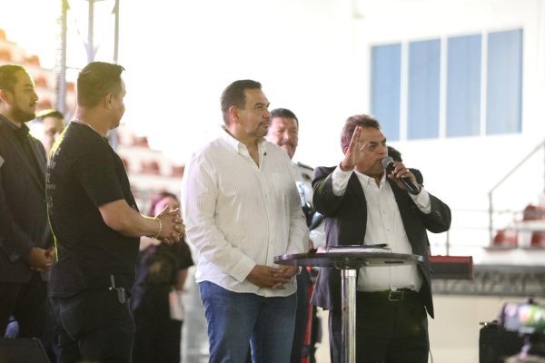 Reconoce alcalde labor social de iglesias en Juárez