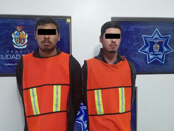 Intentan incendiar camioneta en el Kilómetro 20; dos jóvenes son detenidos