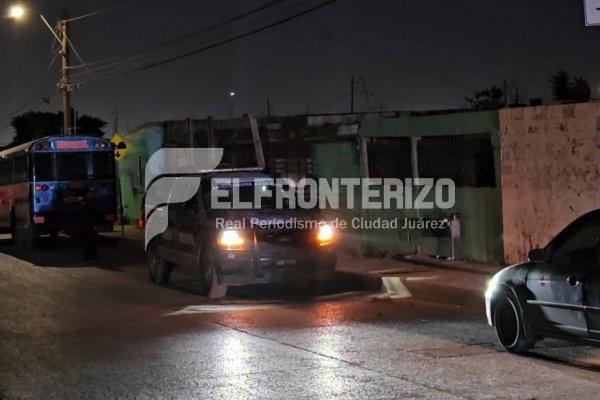 Llega a su casa y ve que las puertas y el portón estaban forzados