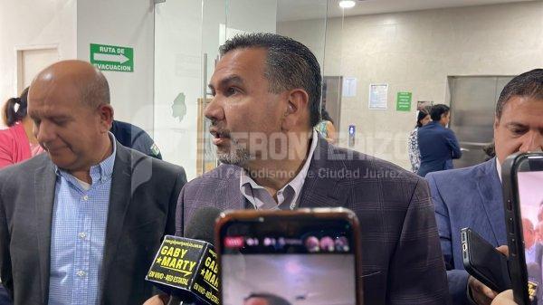 Se planta Cruz en el Congreso; reitera que sigue dispuesto a comparecer 