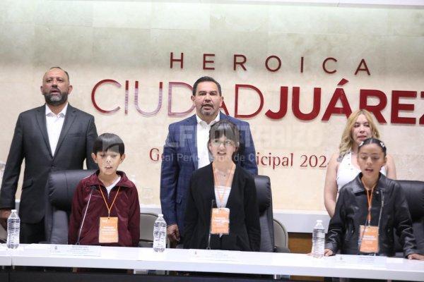 Sesiona Cabildo Infantil, celebrando el Día de las Infancias