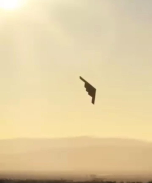 Vídeo de presunto bombardero B-2 Spirit genera especulación en la frontera