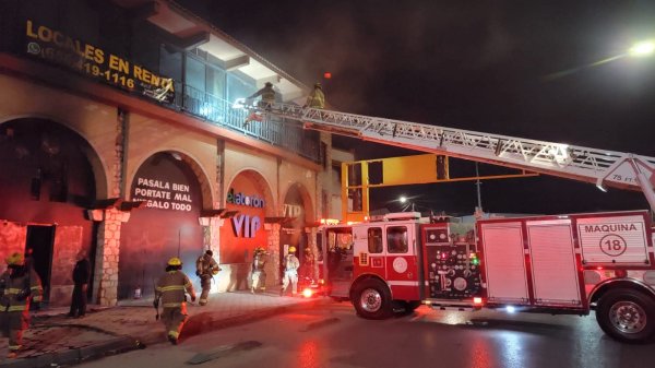 Incendio en comercio de la zona PRONAF moviliza a Bomberos; no hay lesionados