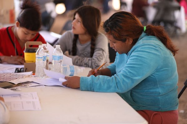 Llevan atención ciudadana sés servicios a los habitantes de la colonia el safari