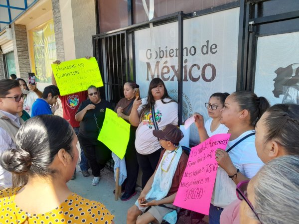 “No es un favor, es un derecho”: Padres denuncian hasta dos años sin recibir apoyos para hijos con discapacidad