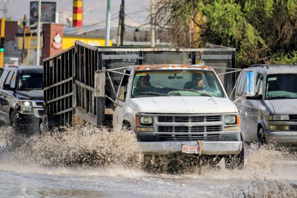 Reportan afectaciones en semáforos tras lluvias en la ciudad