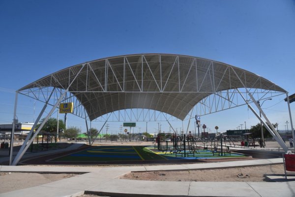 Construye Obras Públicas instalaciones deportivas en la Escuela Secundaria Federal 11