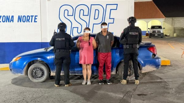 Arresta SSPE a pareja con vehículo involucrado en homicidio en Juárez