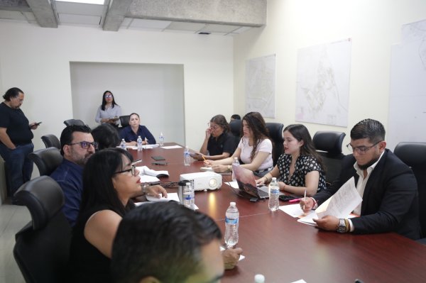 Analizan regidores actualización del Reglamento de Mercados Públicos de Juárez