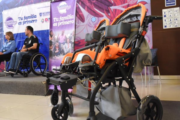 Entrega DIF Estatal apoyos de movilidad y rehabilitación en Juárez