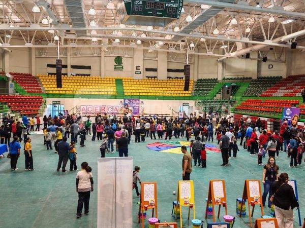 Familias celebran su día con matrogimnasia y actividades recreativas