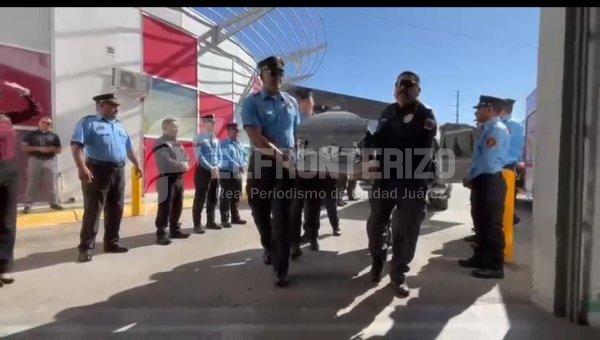 Rinden homenaje póstumo al Teniente Víctor Vázquez Pedraza en la Estación Central de Bomberos
