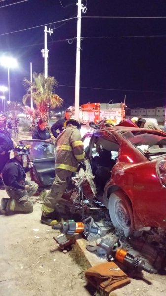 Accidente en avenida De las Torres deja un fallecido; atienden cuerpos de emergencia