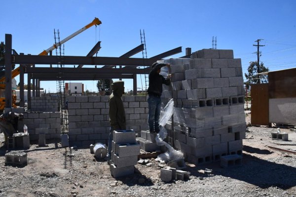 Con Presupuesto Participativo construye municipio complejo de cafetería en el COBACH 19