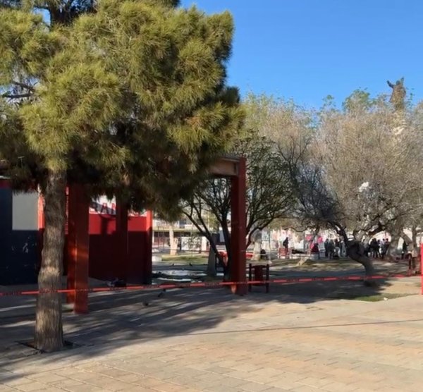 Localizan a mujer sin vida en el Monumento a Benito Juárez