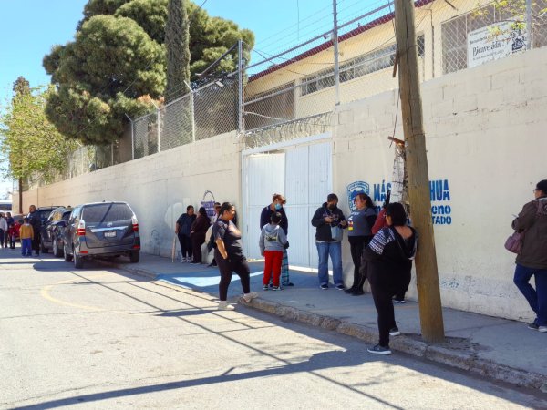Preocupan riñas entre alumnos en la Secundaria 3001; padres piden mayor seguridad