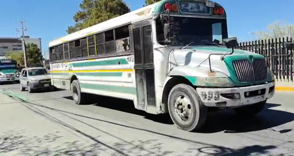 Usuarios de Ciudad Juárez denuncian mal servicio de transporte público