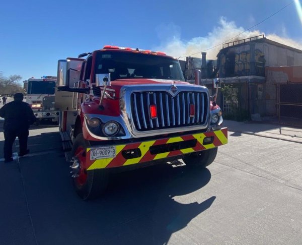 Hombre resulta con quemaduras tras incendio en colonia El Granjero
