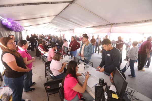 Llevan servicios municipales a Tierra y Libertad