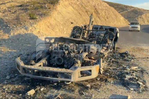 Incendian camioneta en el Camino Real la Madrugada de éste Martes