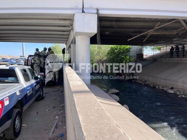 Buscaron autoridades de los tres niveles de gobierno cuerpo sin vida en canal de aguas negras