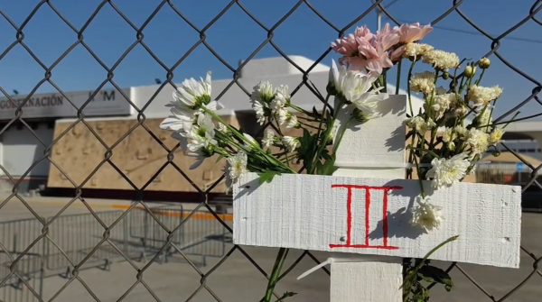 Realizan Vía Crucis en memoria de migrantes fallecidos en incendio del INM