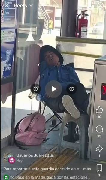 Reportan a guardia dormido en paradero Ramón Rayón del JuárezBus