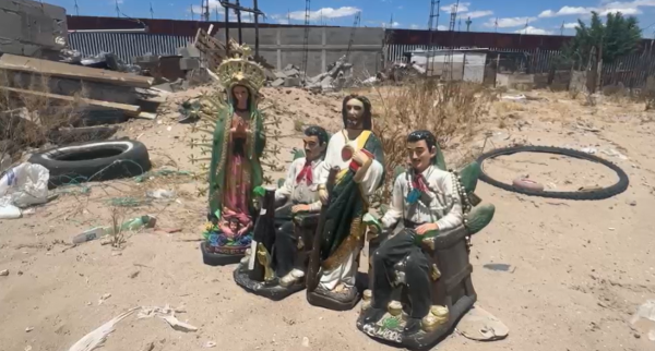 Virgen, Malverde y pertenencias entre los escombros tras desalojo en el río Bravo