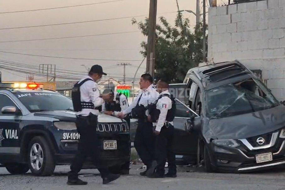 Sujetos roban camioneta en Riberas del Bravo y provocan choque multiple