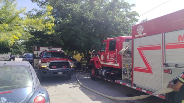 Atienden cuerpos de emergencia 46 servicios en Juárez; destaca incendio por fuga de gas con un lesionado