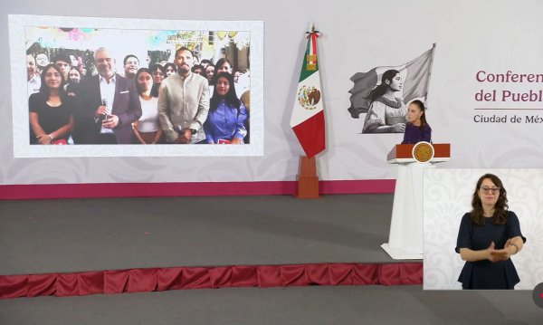 Jóvenes lectores de Juárez son reconocidos en la mañanera de Claudia Sheinbaum