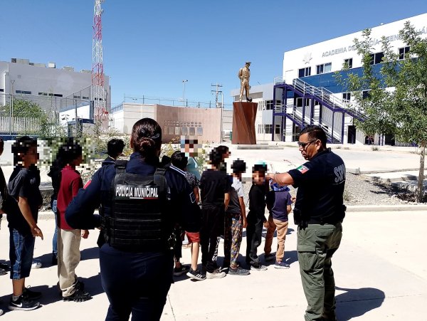 Acercan a adolescentes y jóvenes a la Academia de Policía Municipal