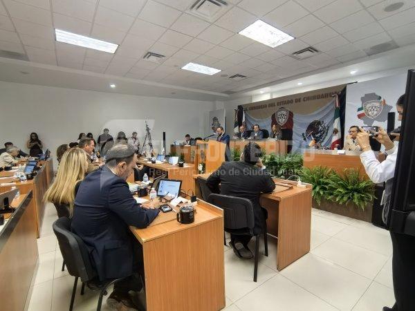 Sesiona Congreso del Estado en Juárez, en medio de controversias y protestas