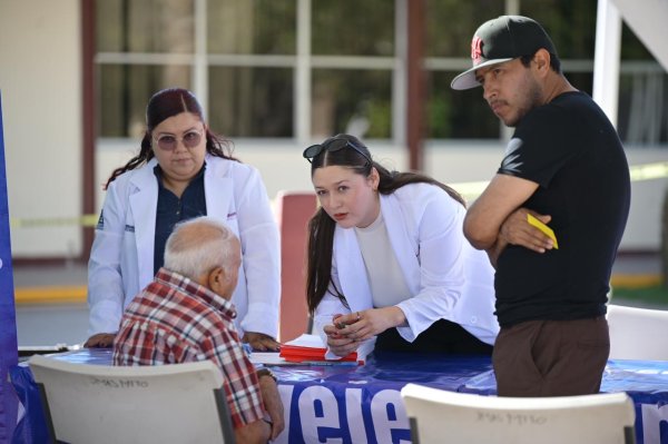 Feria “Cuenta Conmigo” acerca salud y trámites gratuitos a familias juarenses