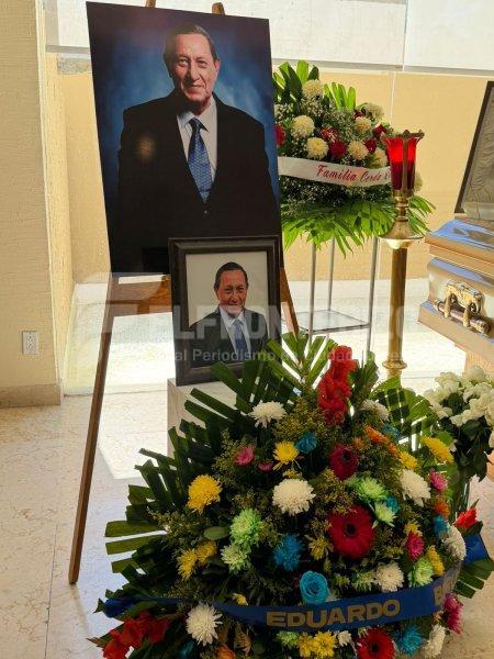 Despiden al foto-periodista Gonzalo Carlos